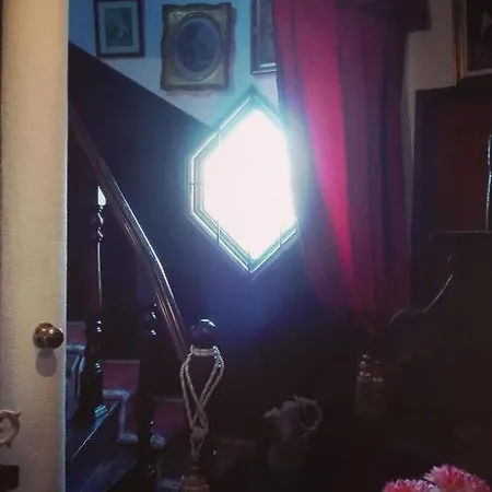 Quarto em Acomodações Particulares Solar N.s. Aires *